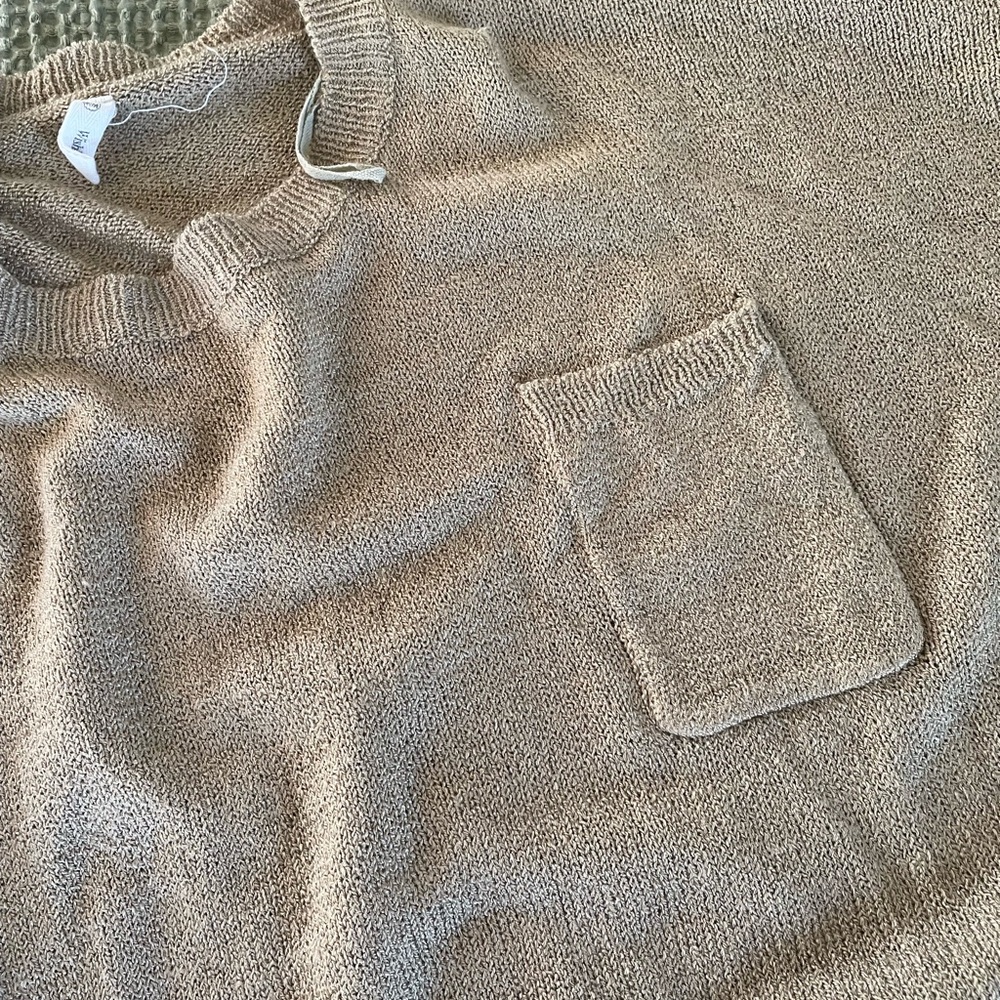 Sweater - Picture 2 of 3
